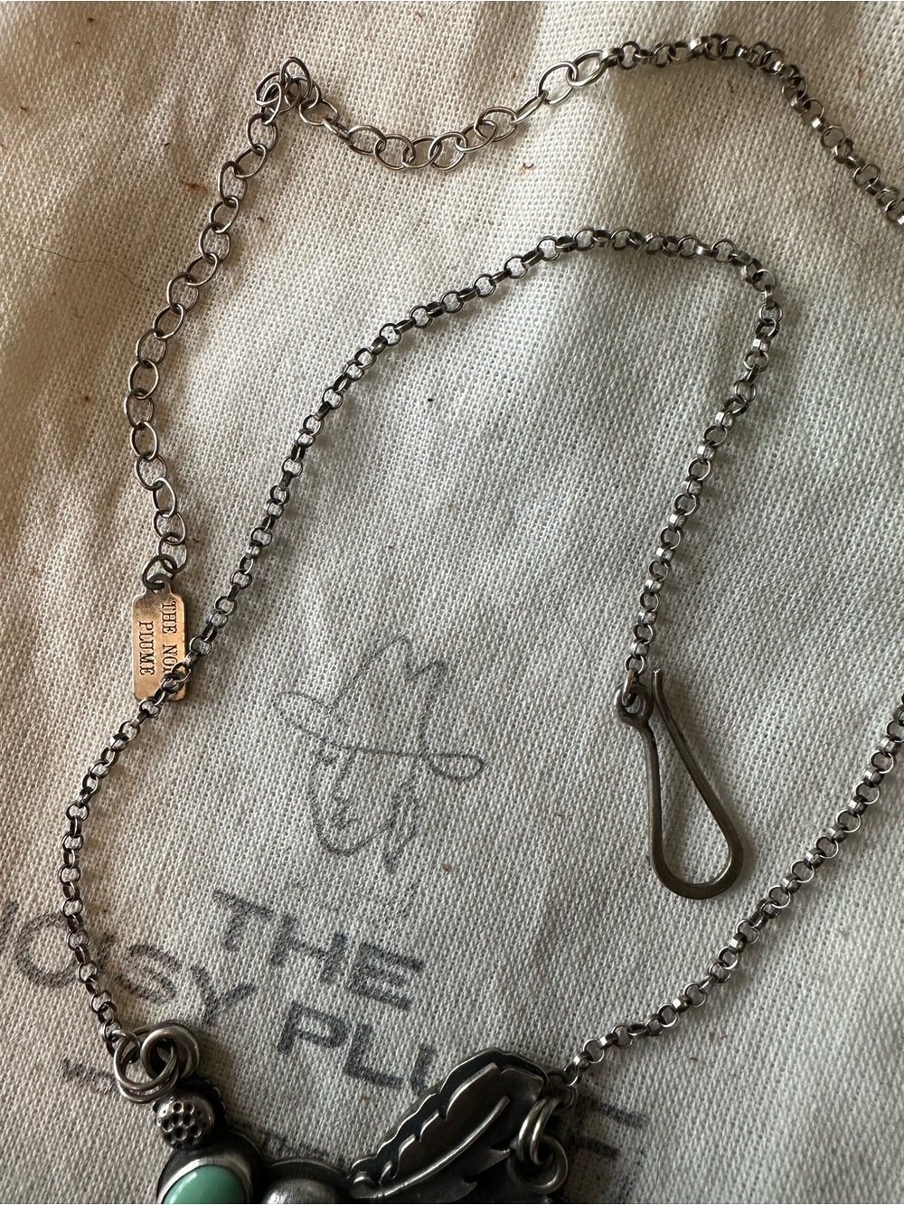The Noisy Plume - Within Reach Necklace - Picture 3 of 4